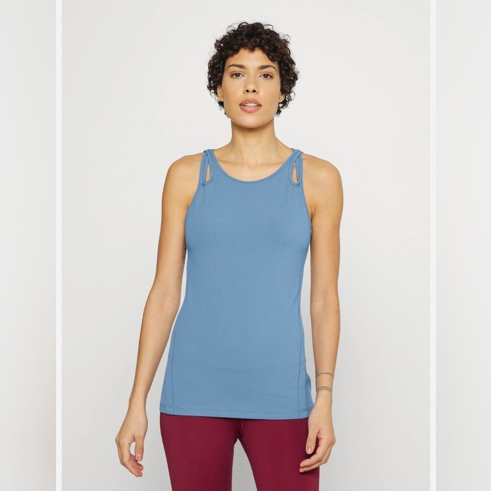 Athleta blue Shanti Asana Tank top size S activewear *